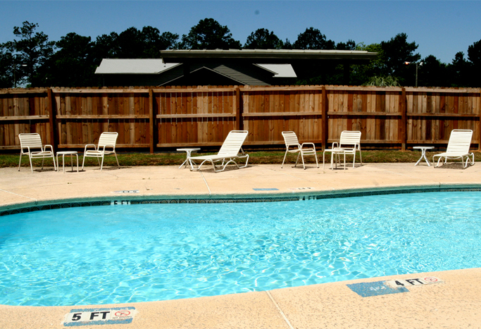 Daybreak Suites in Dothan Alabama Pool